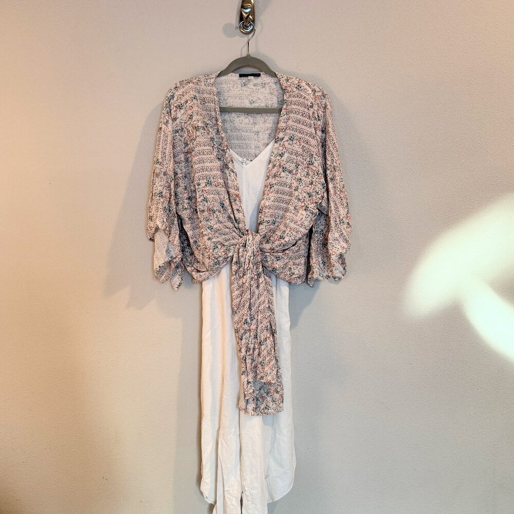 Final Touch - Floral Tie-Front Kimono Cardigan - L